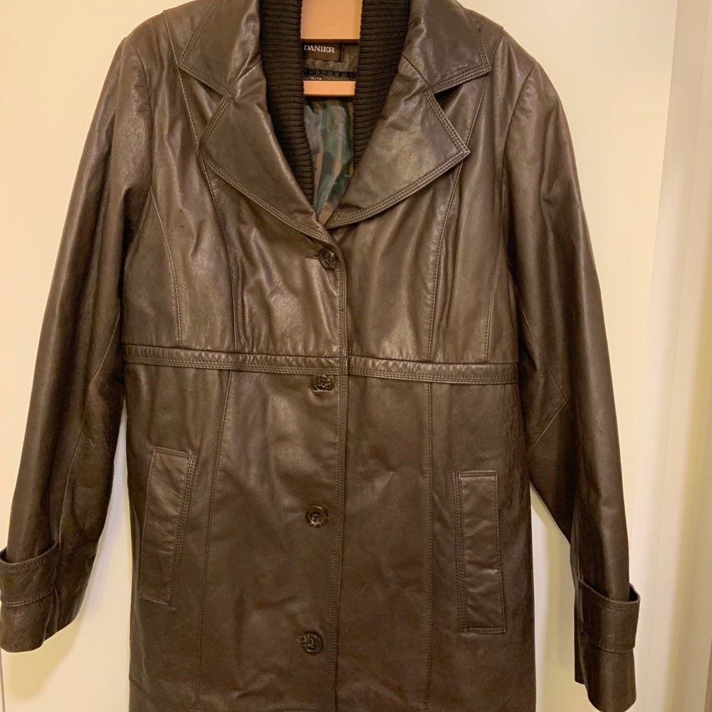 Danier Women’s XL leather coat